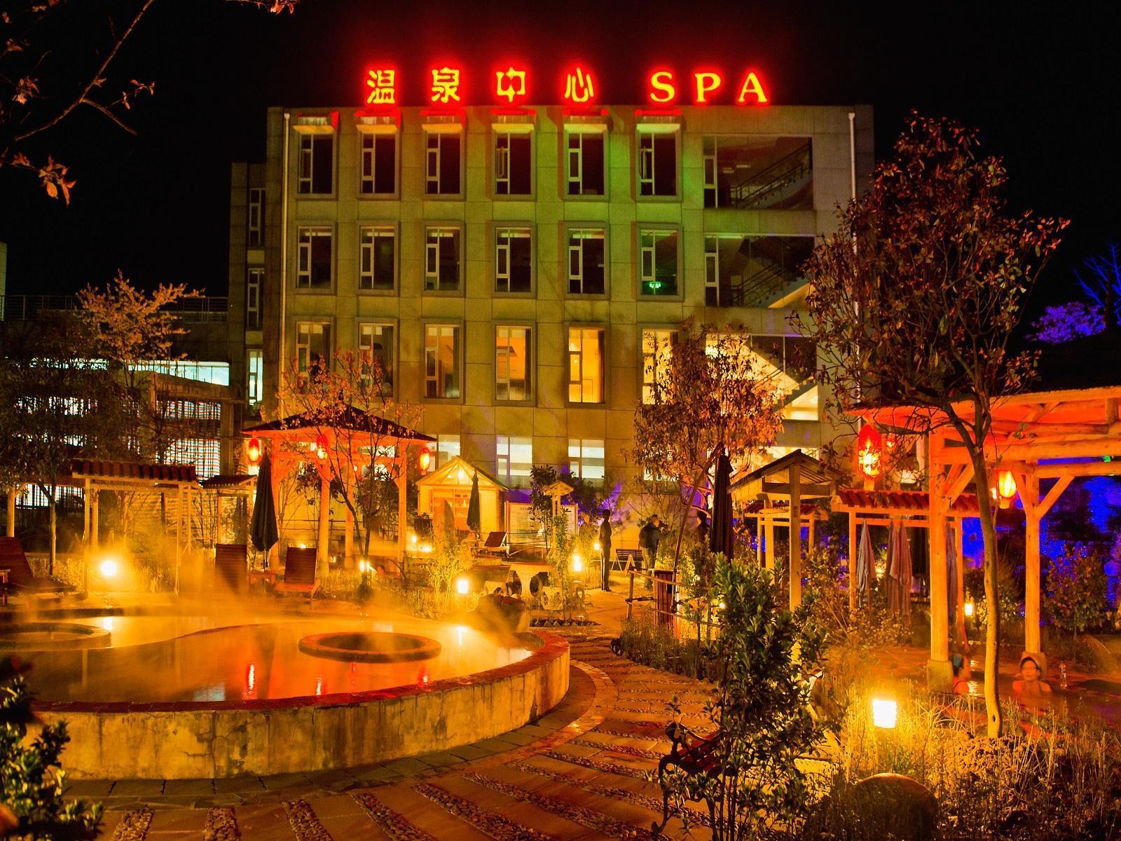 Emeishan Huasheng Hotel Екстер'єр фото