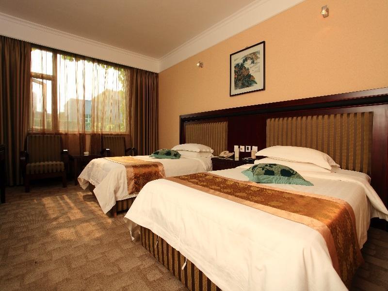 Emeishan Huasheng Hotel Екстер'єр фото